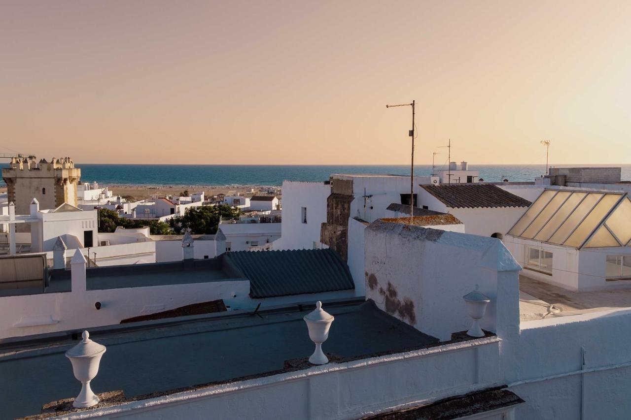 Dona Lola Rooms Conil De La Frontera Bagian luar foto