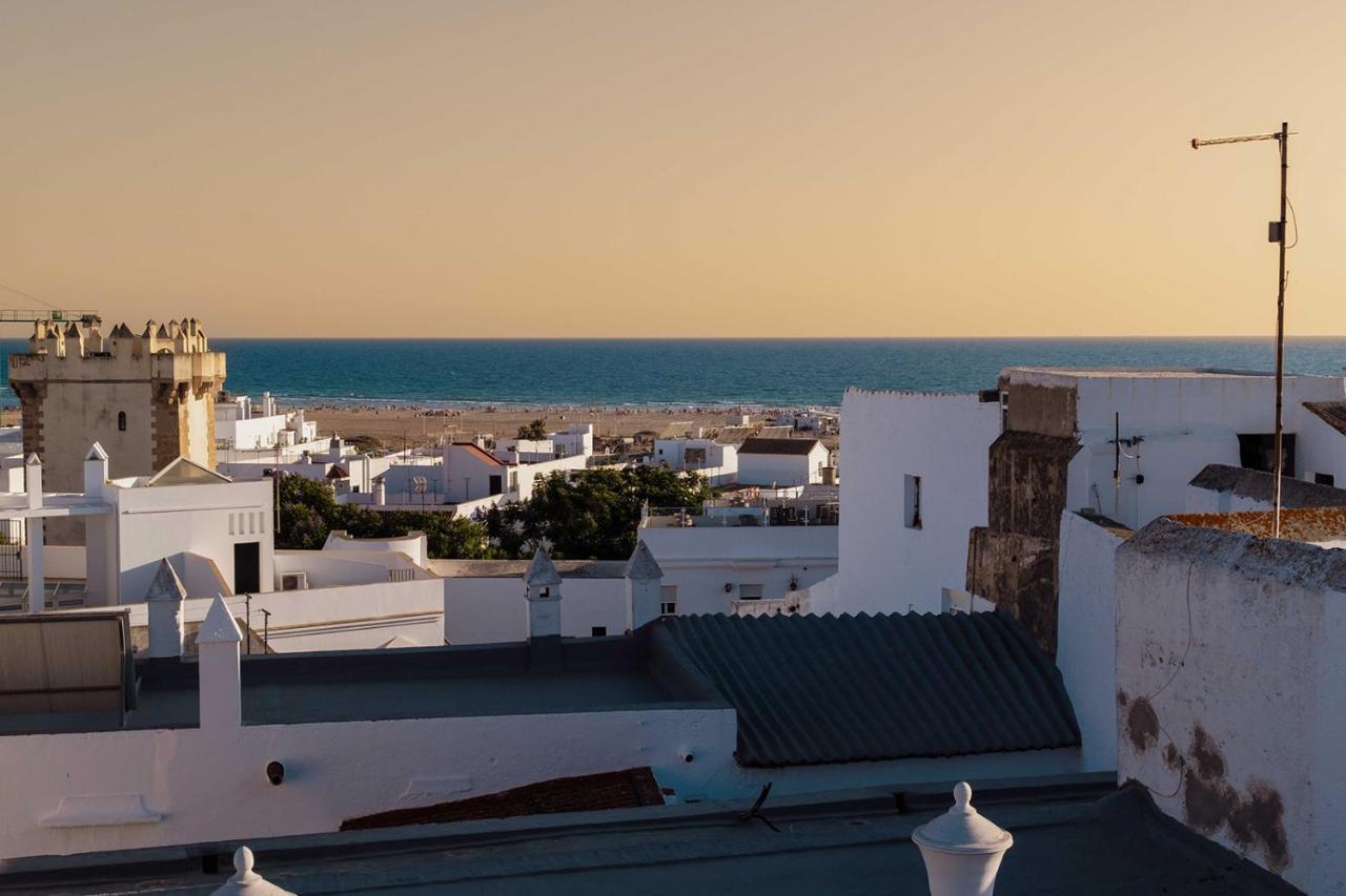 Dona Lola Rooms Conil De La Frontera Bagian luar foto