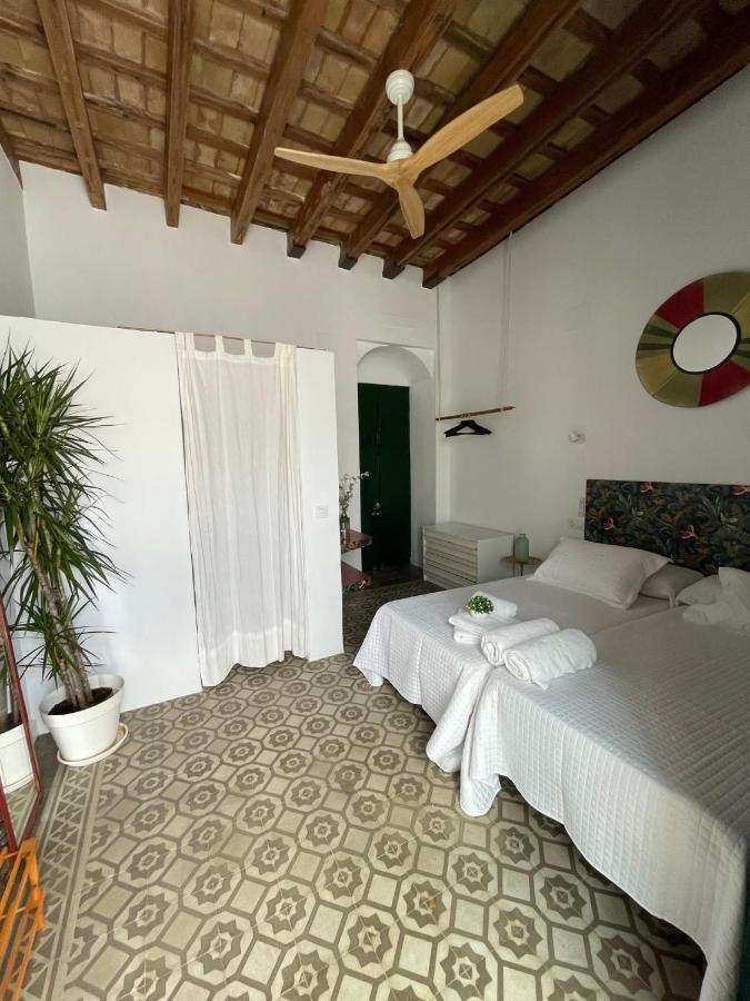 Dona Lola Rooms Conil De La Frontera Bagian luar foto