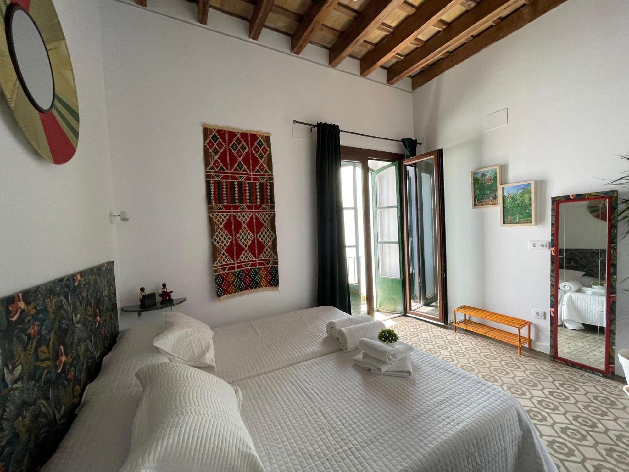 Dona Lola Rooms Conil De La Frontera Bagian luar foto