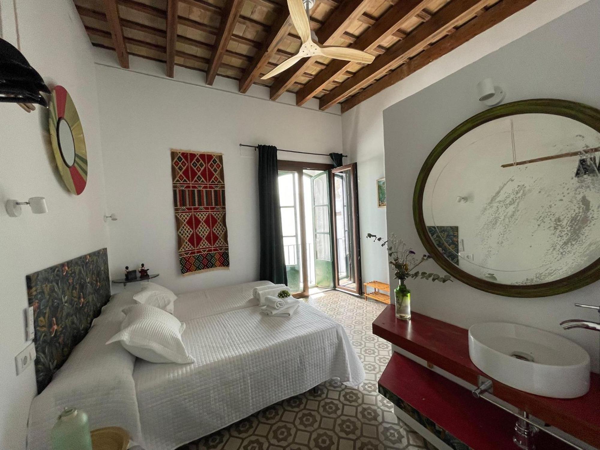 Dona Lola Rooms Conil De La Frontera Bagian luar foto